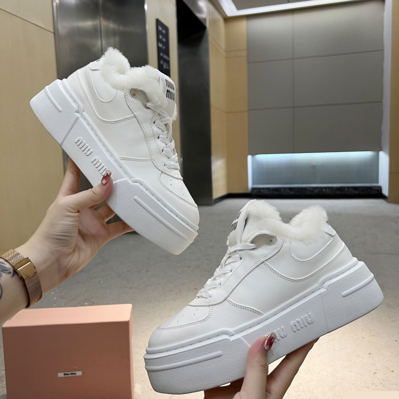 Miu Miu Casual Shoes